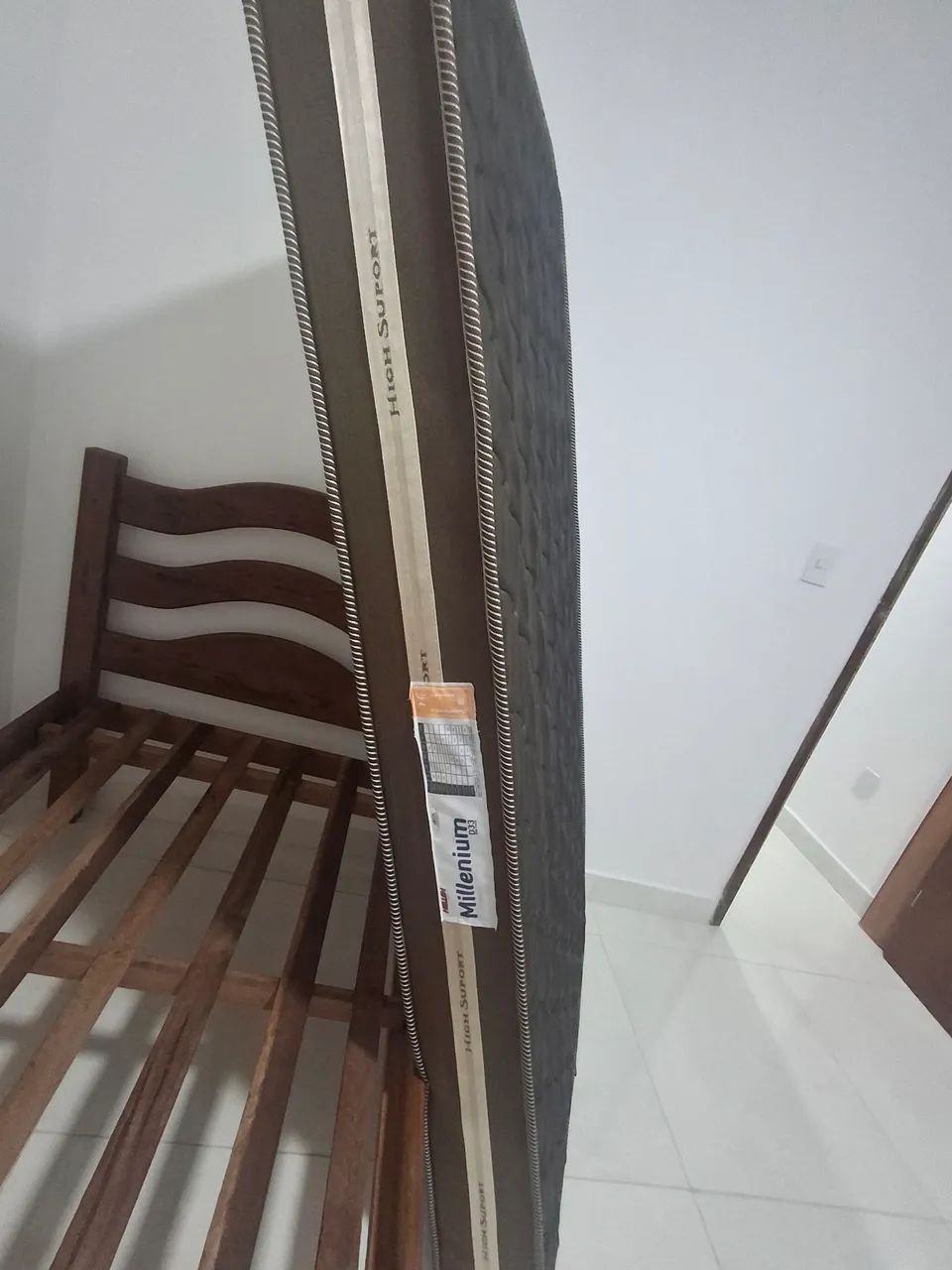  Vende se duas cama  - Foto 3
