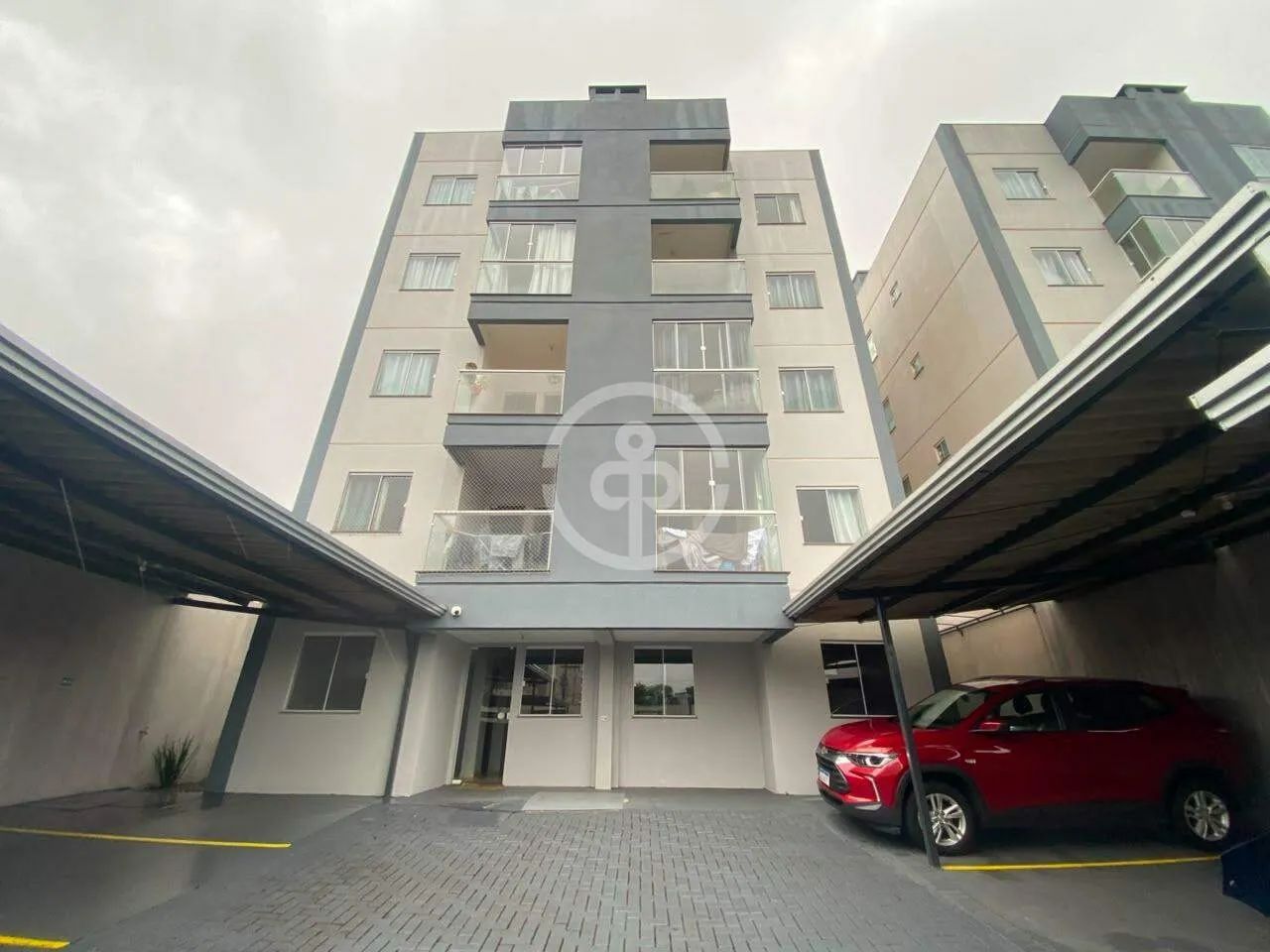 APARTAMENTO SEMI MOBILIADO NO CANCELLI