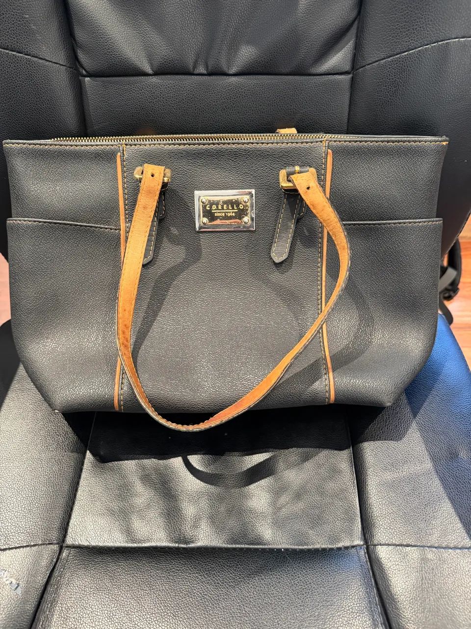 bolsa seminova Corello preta e marrom