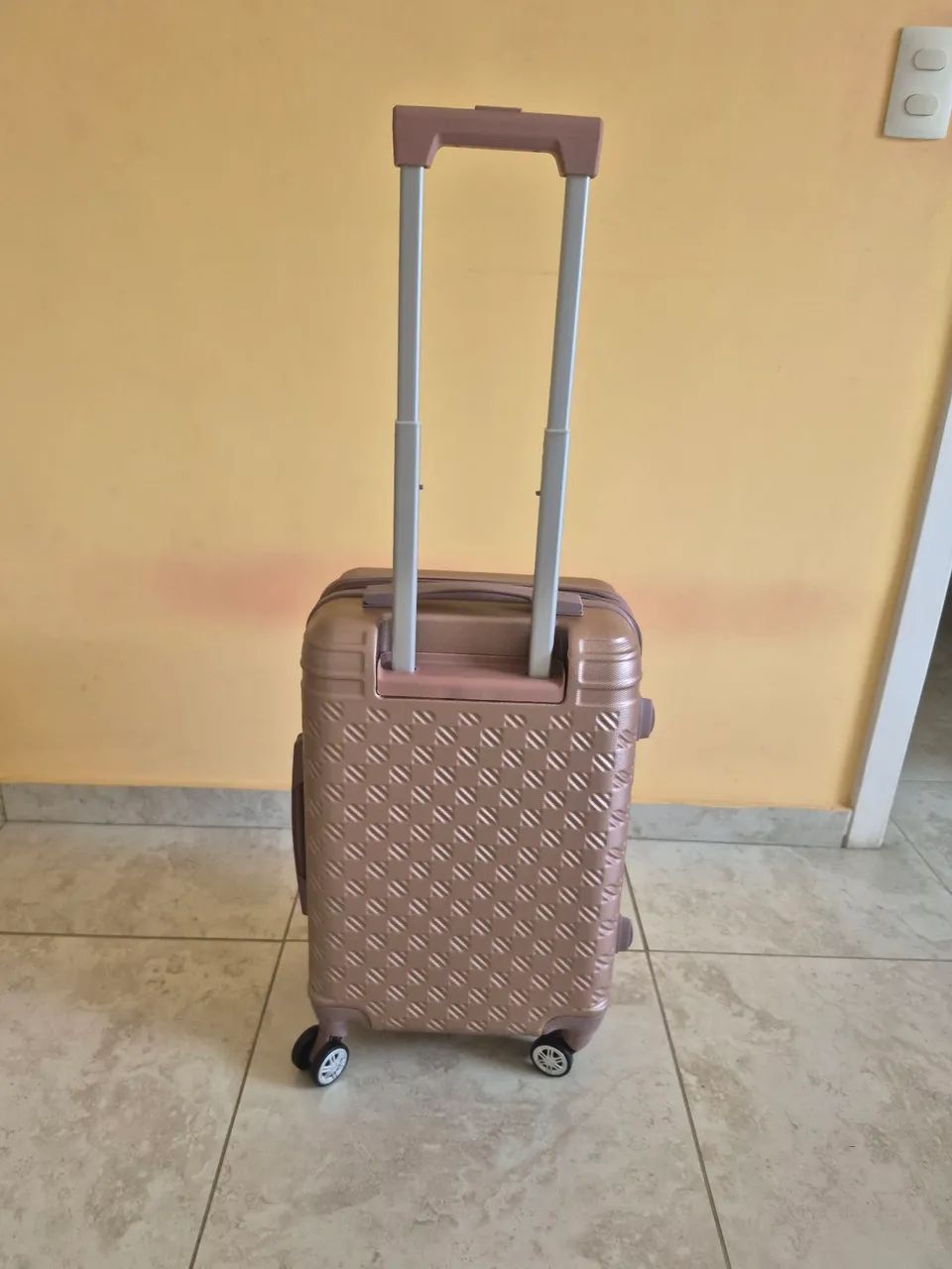 Vendo mala de bordo nova 10Kg - Foto 5
