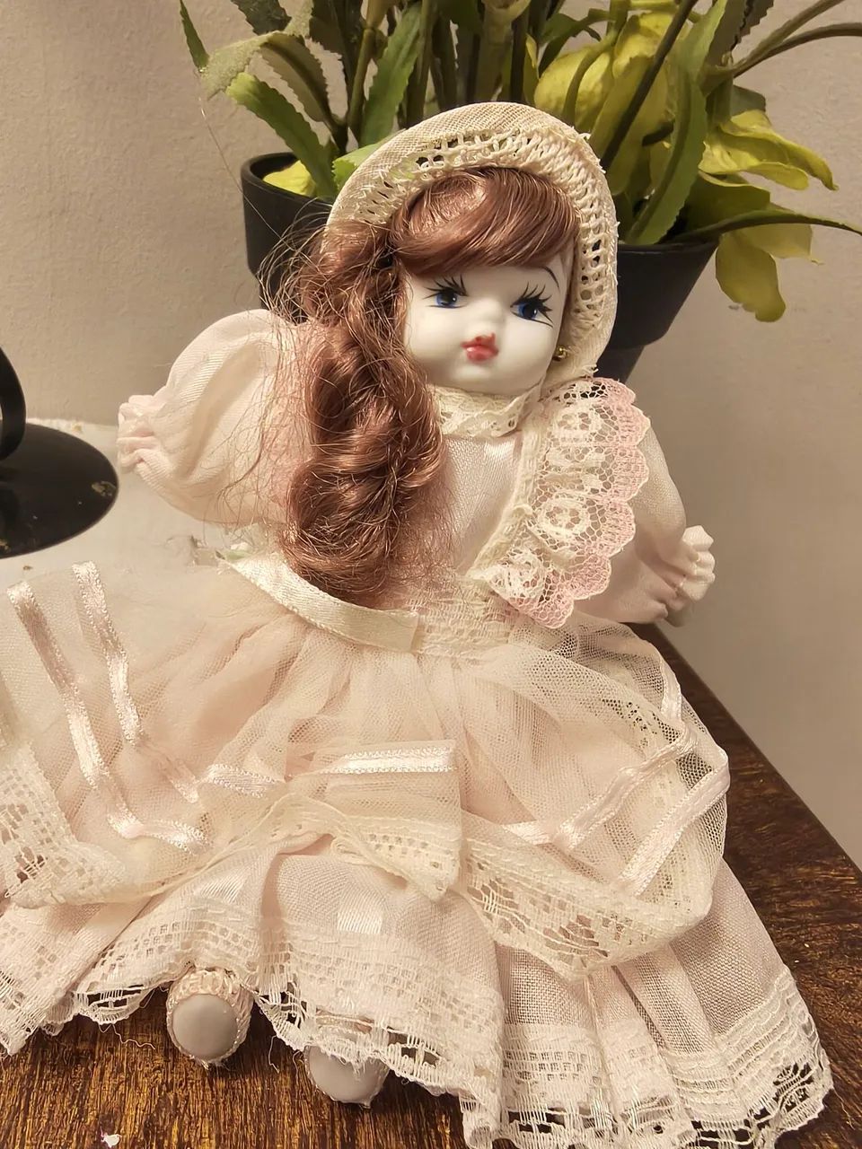 Boneca Porcelana Antiga 