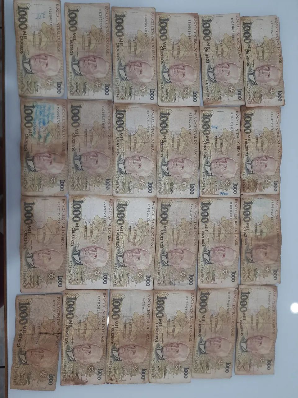 24 Notas de 1000 Cruzeiros