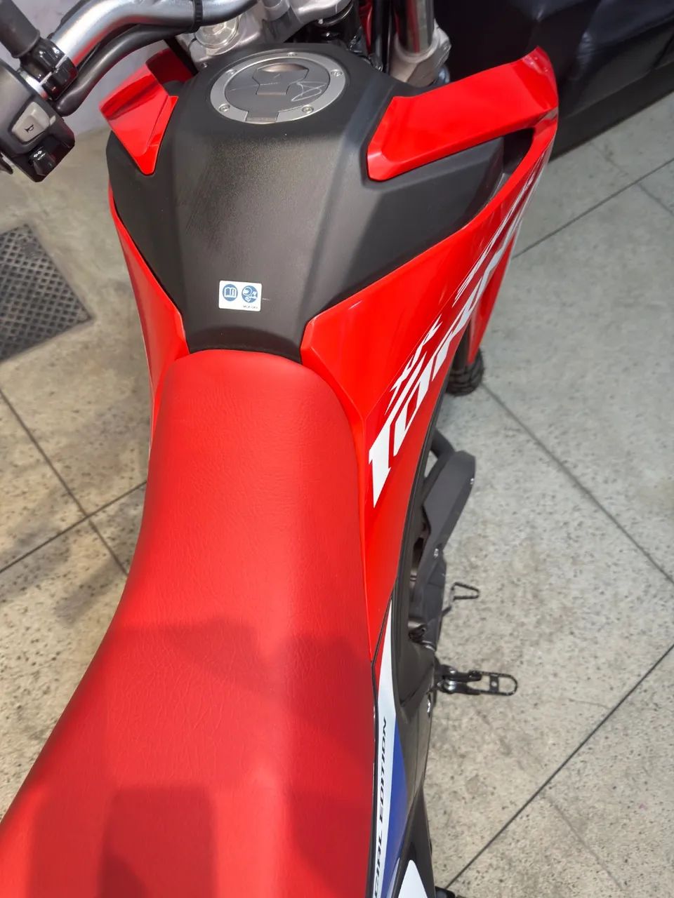 XR 300L TORNADO Special Edition - Foto 3