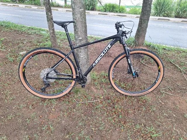 Bicicleta Absolute Wild Boost 2 Kit Deore 6100 Suspensão Ar