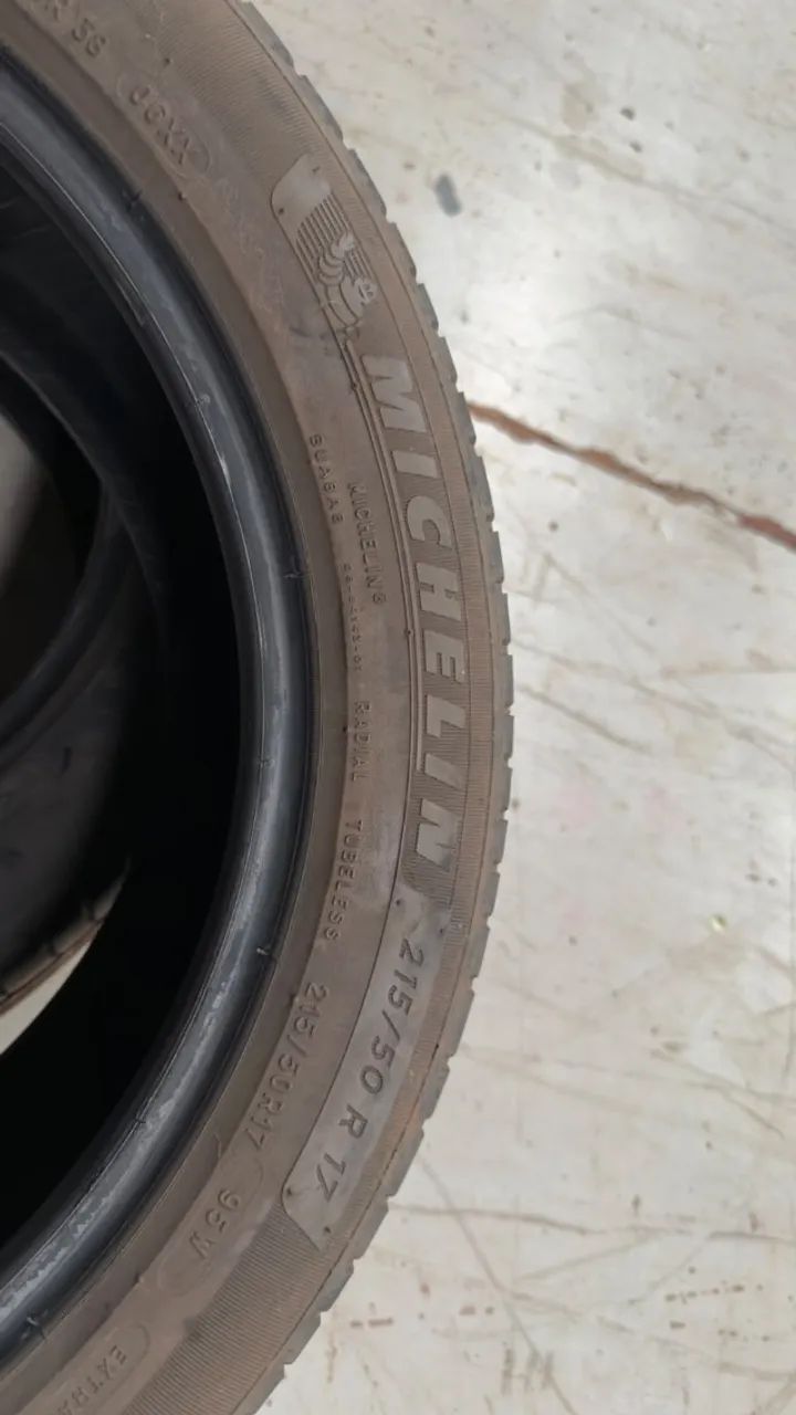 PAR DE PNEU MICHELIN  215/50 R17 - Foto 3