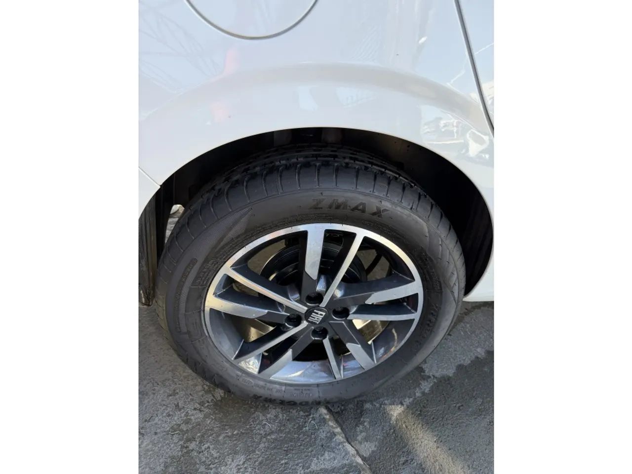Fiat Cronos Precision 1.8 16V Flex Aut. 2024 - Foto 3