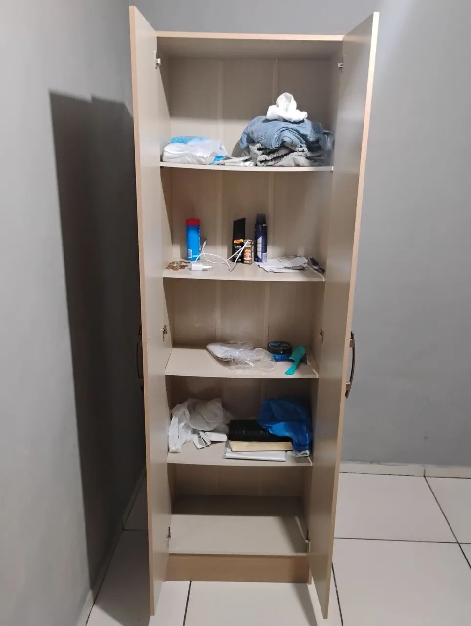 Guarda roupa multiuso semi novo  - Foto 2