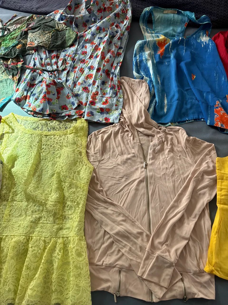 Lote de blusas TAM P - Foto 3