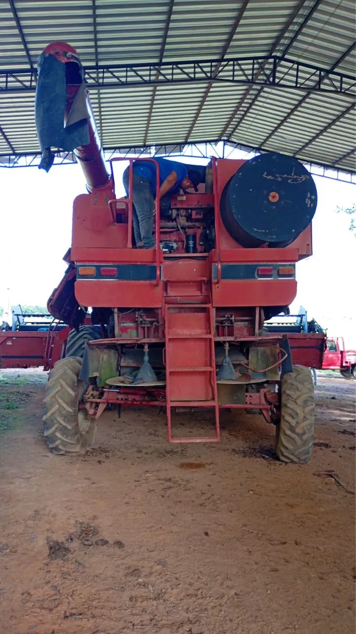 Colheitadeira Case 2388