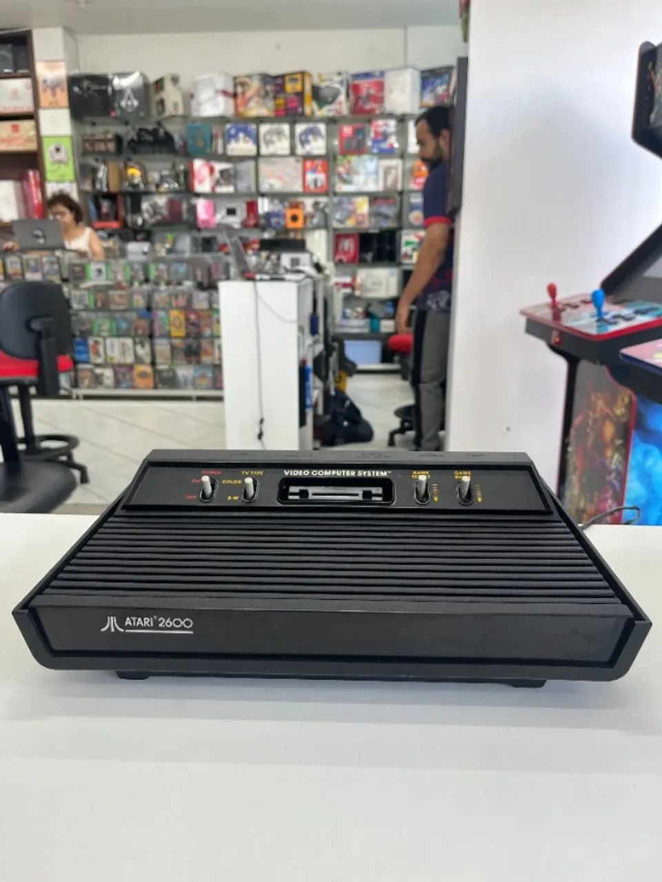 CONSOLE ATARI 2600 DARTH VADER SEMINOVO - ATARI - Foto 2