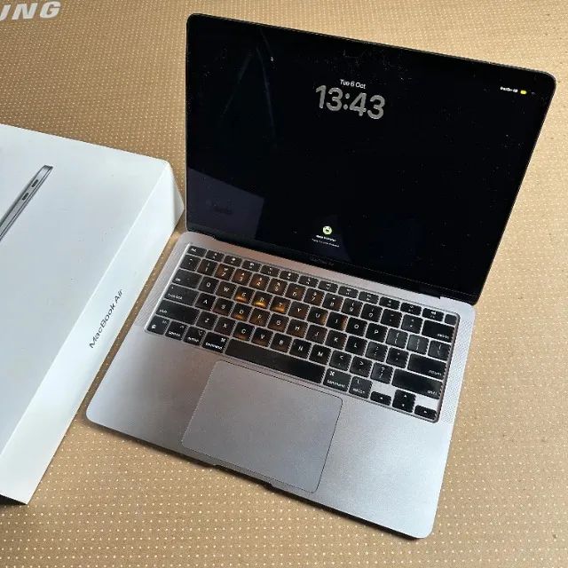 Macbook M1 2020 - 256 / 8GB