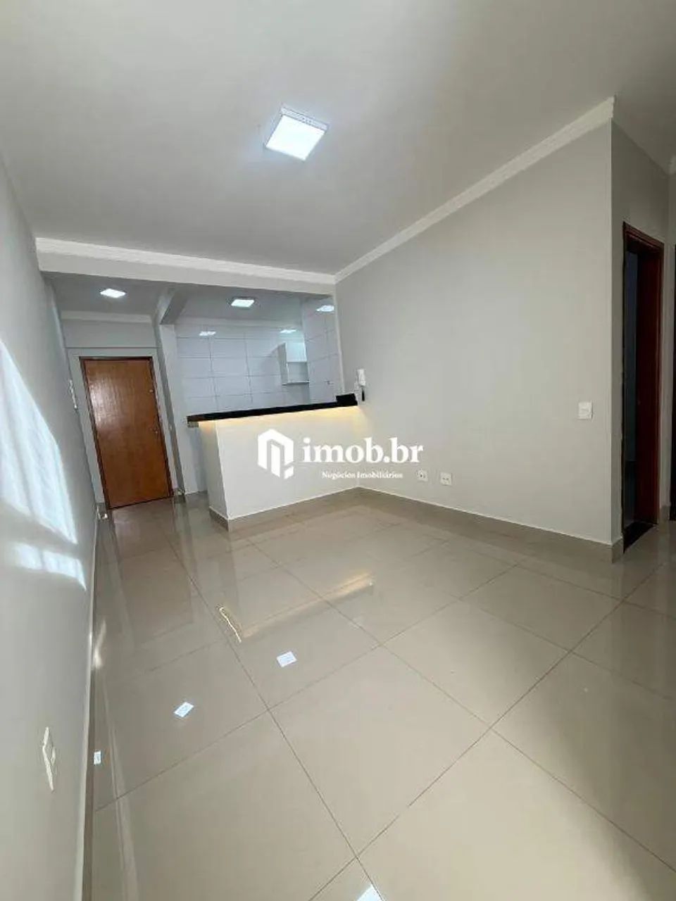 Apartamento no Bairro Olinda com 2 Quartos (1 Suíte) e garagem - Foto 2