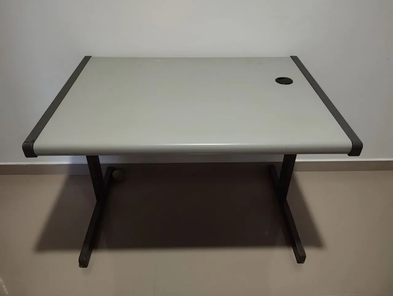 Mesa de escritório 