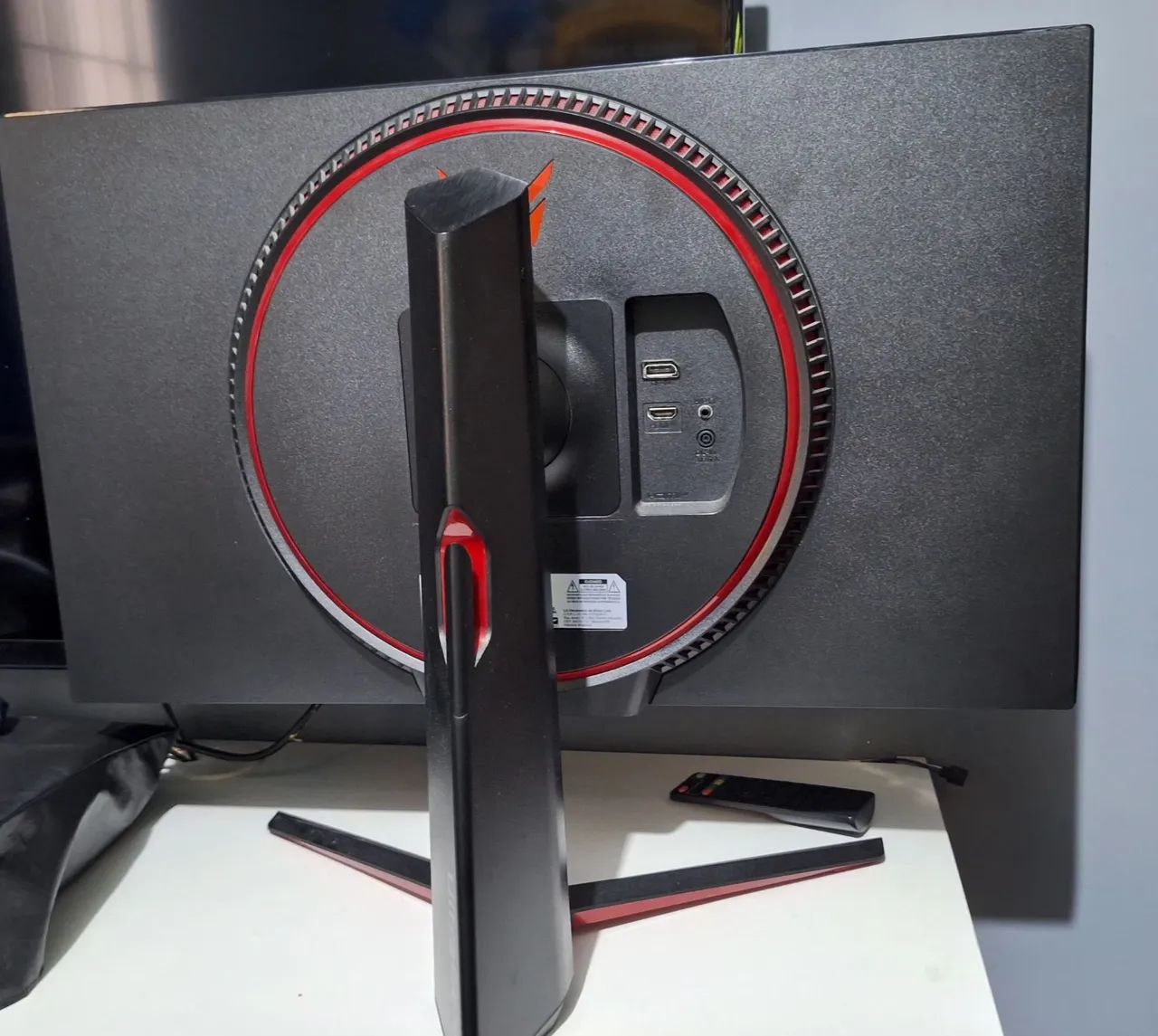 Monitor LG UltraGear 27" 144Hz - Foto 2