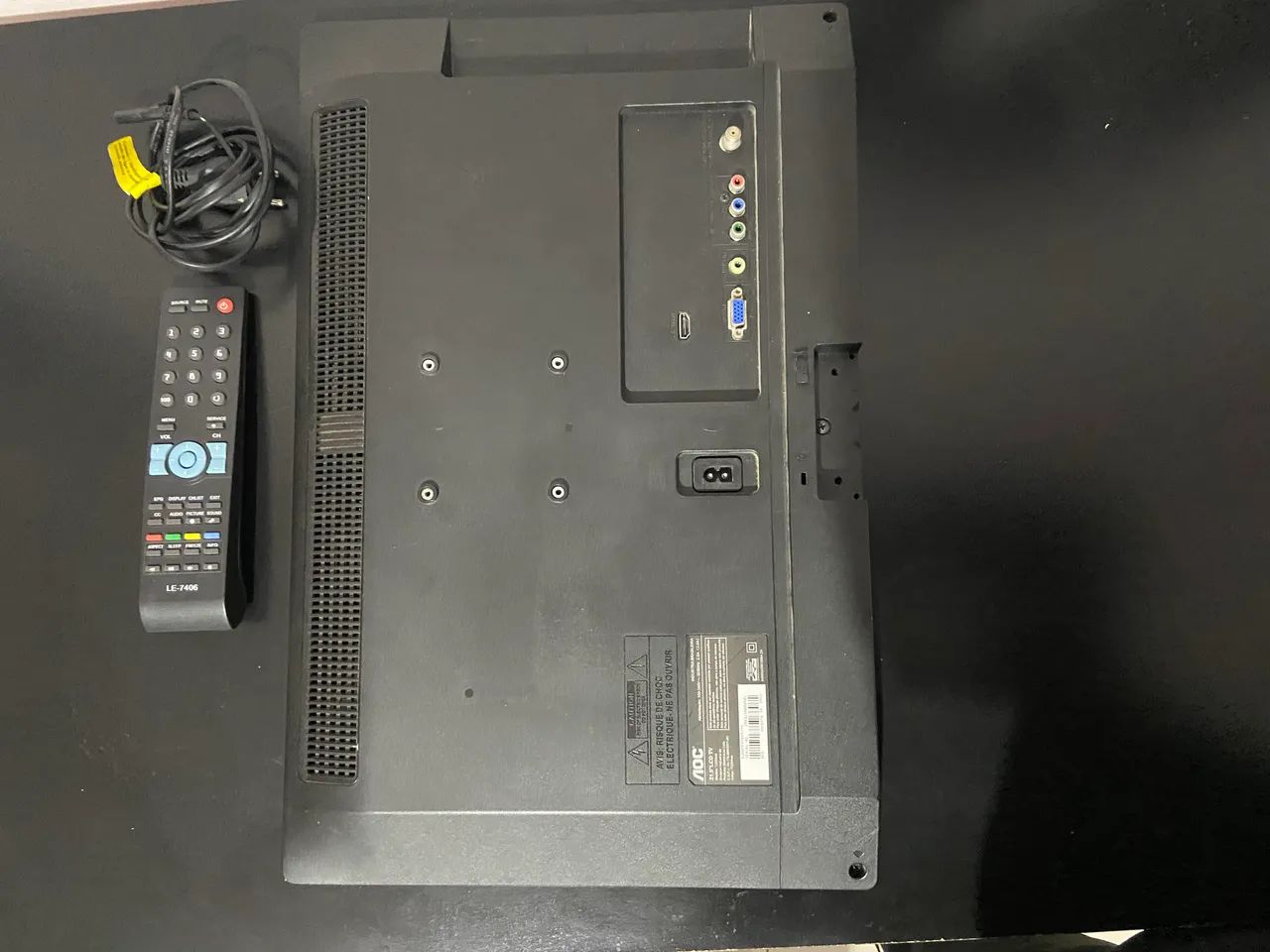 TV AOC 21,5? LCD Funcionando + Controle Universal