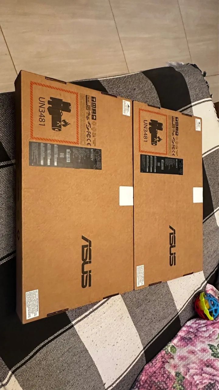 2 Notebooks Asus M1502Y - LACRADOS
