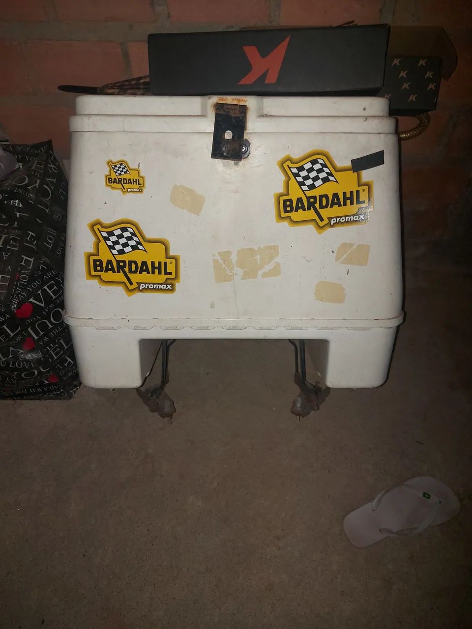 Vendo baú já com suporte  - Foto 3