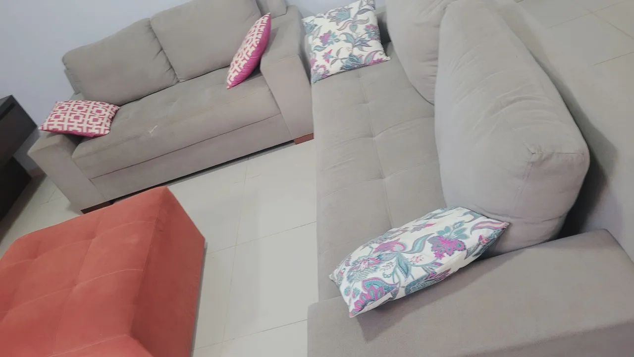 Conjunto Sofá Suede 3 e 2 lugares com puff  - Foto 2