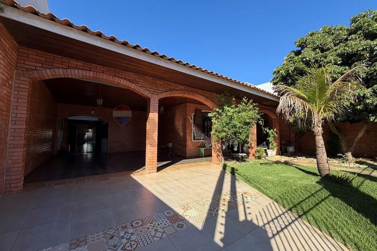 Casa com 4 quartos para alugar no Centro de Cascavel - Foto 2
