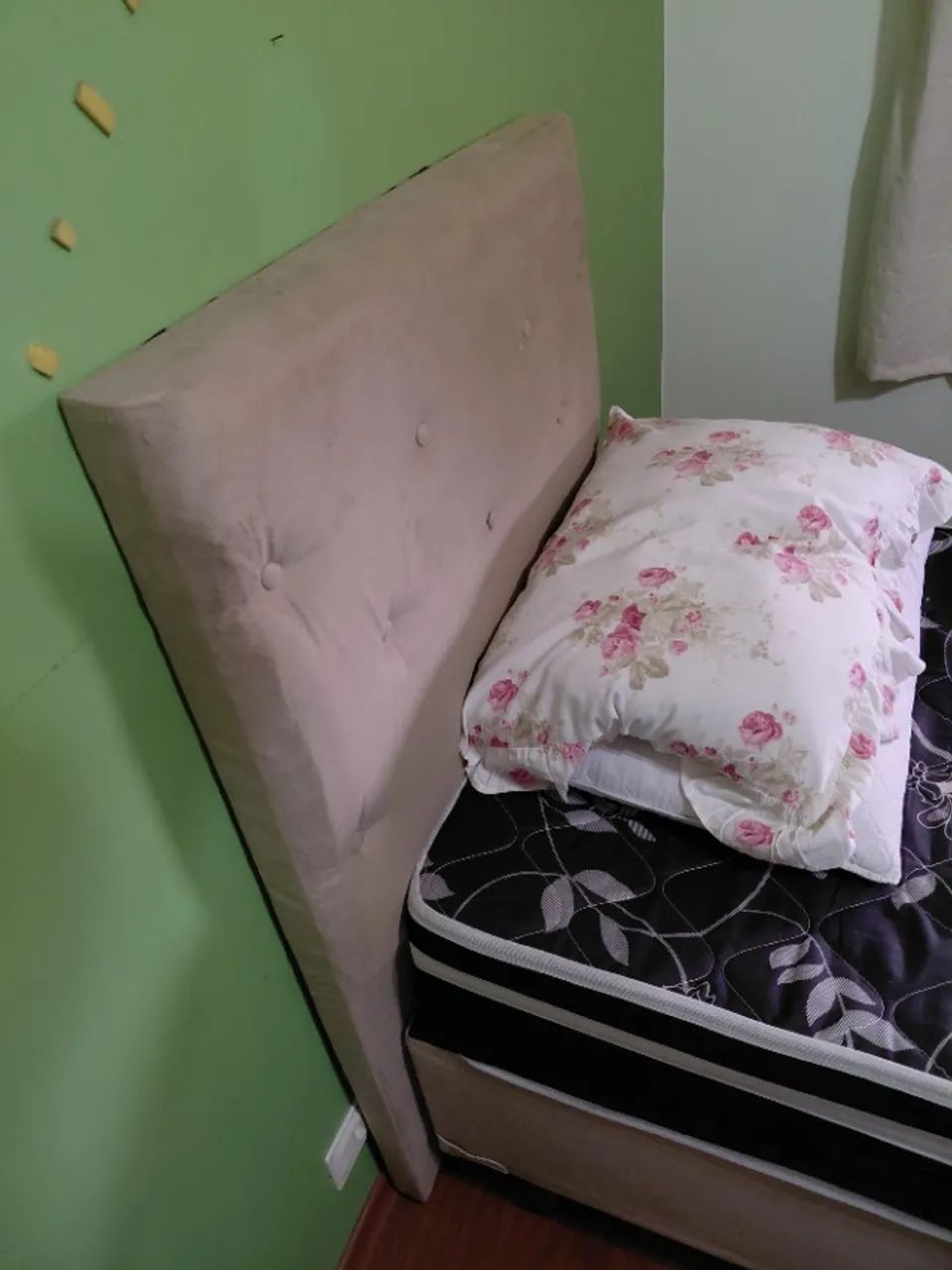 Cama Box Solteiro Com Colchão E Cabeceira Estofada - Foto 3