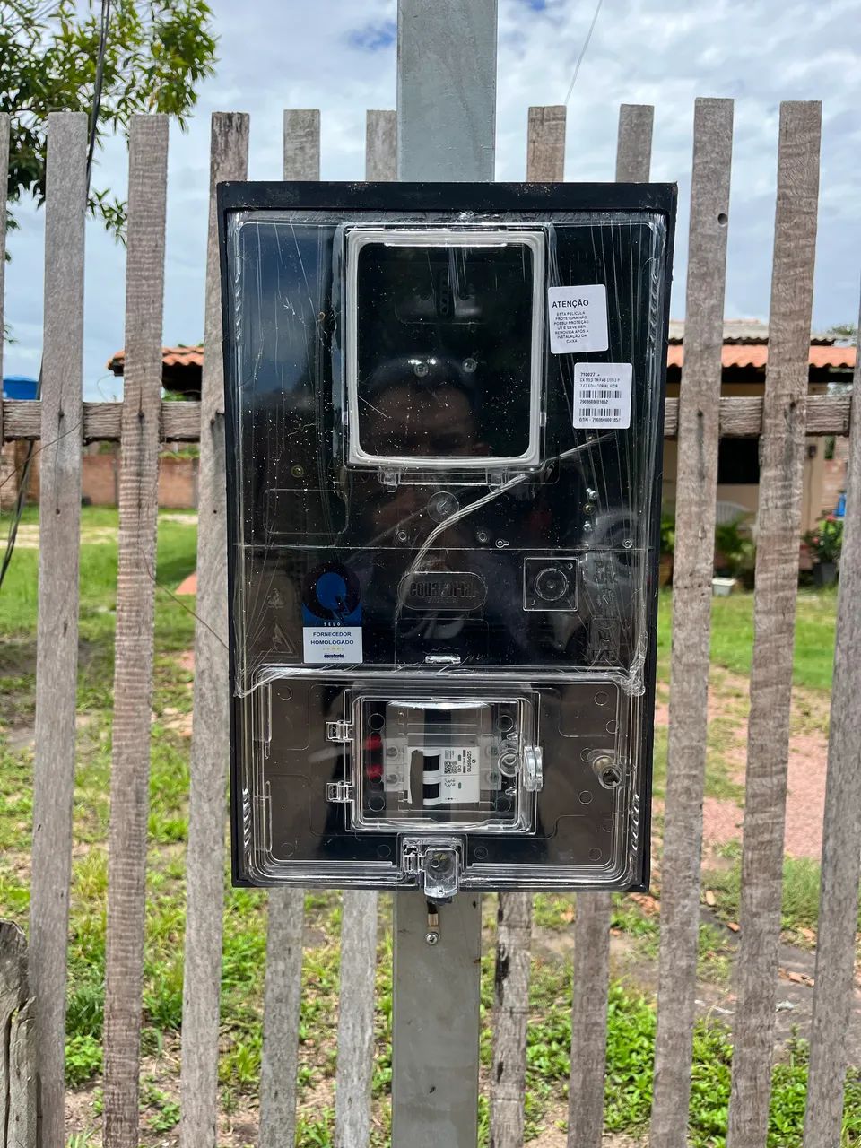 Padrão de energia 127/220