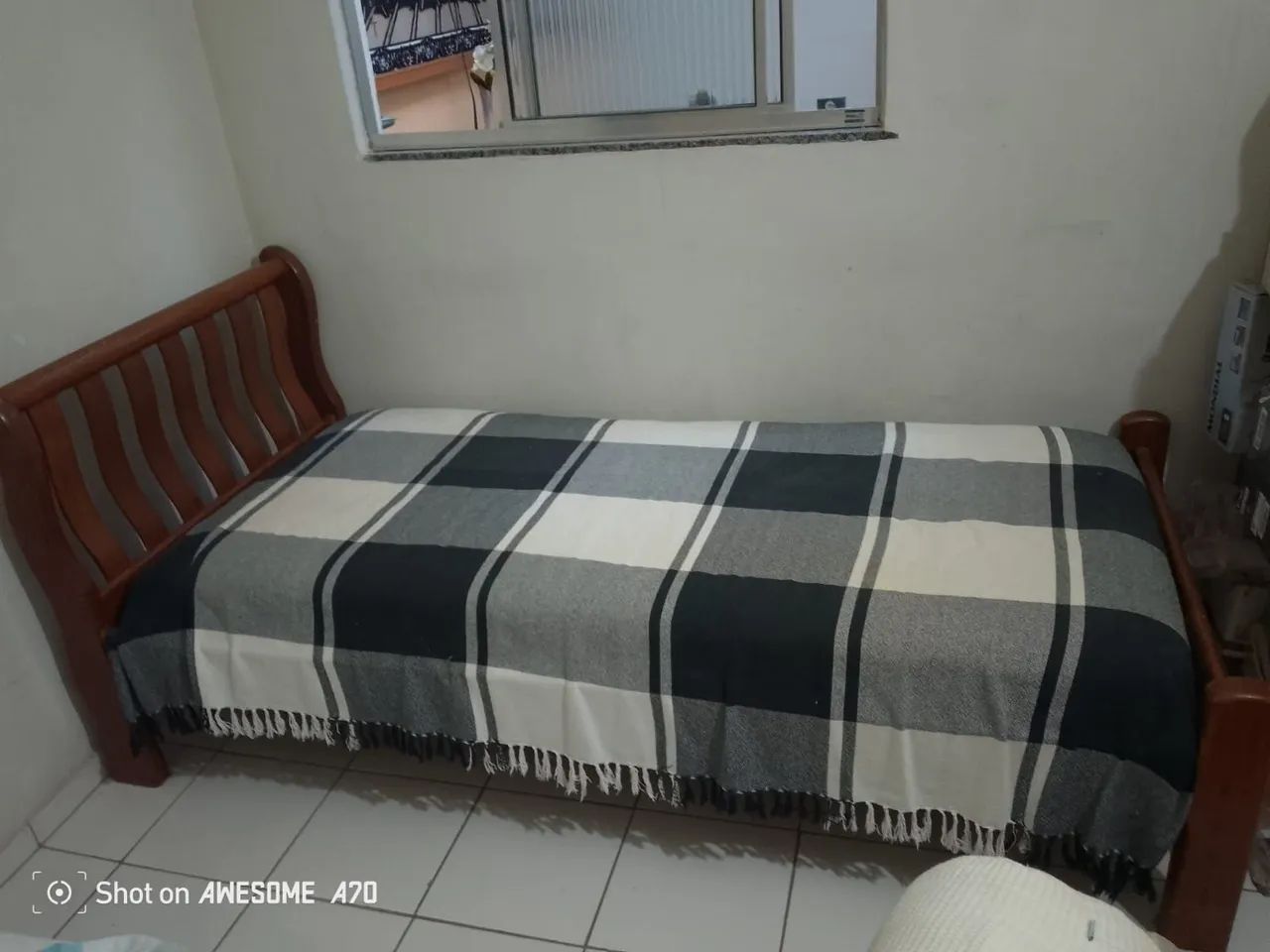 Cama solteiro madeira colonial
