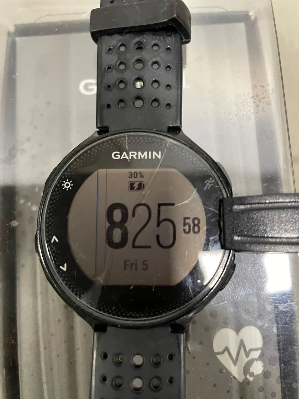 Relógio GPS Garmin Forerunner 235 - Com Caixa Original e Carregador - Foto 4