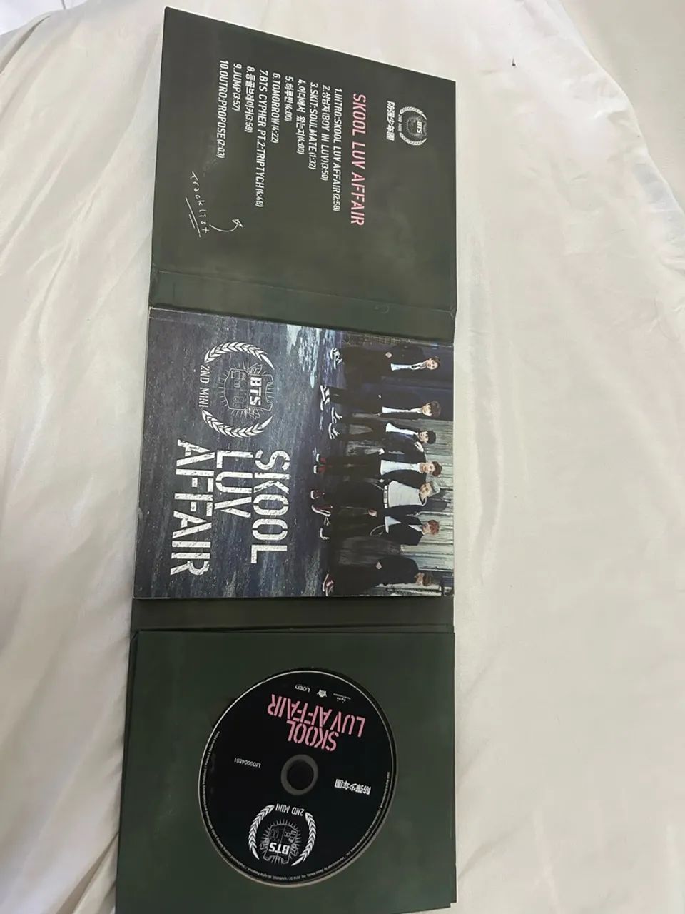 BTS álbum Skool Luv Affair  - Foto 2