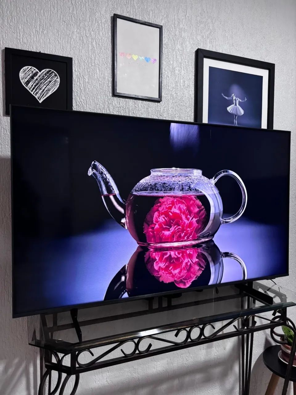 Smart tv Samsung 4k 50 polegadas imagem de cinema e X box integrado. - Foto 3