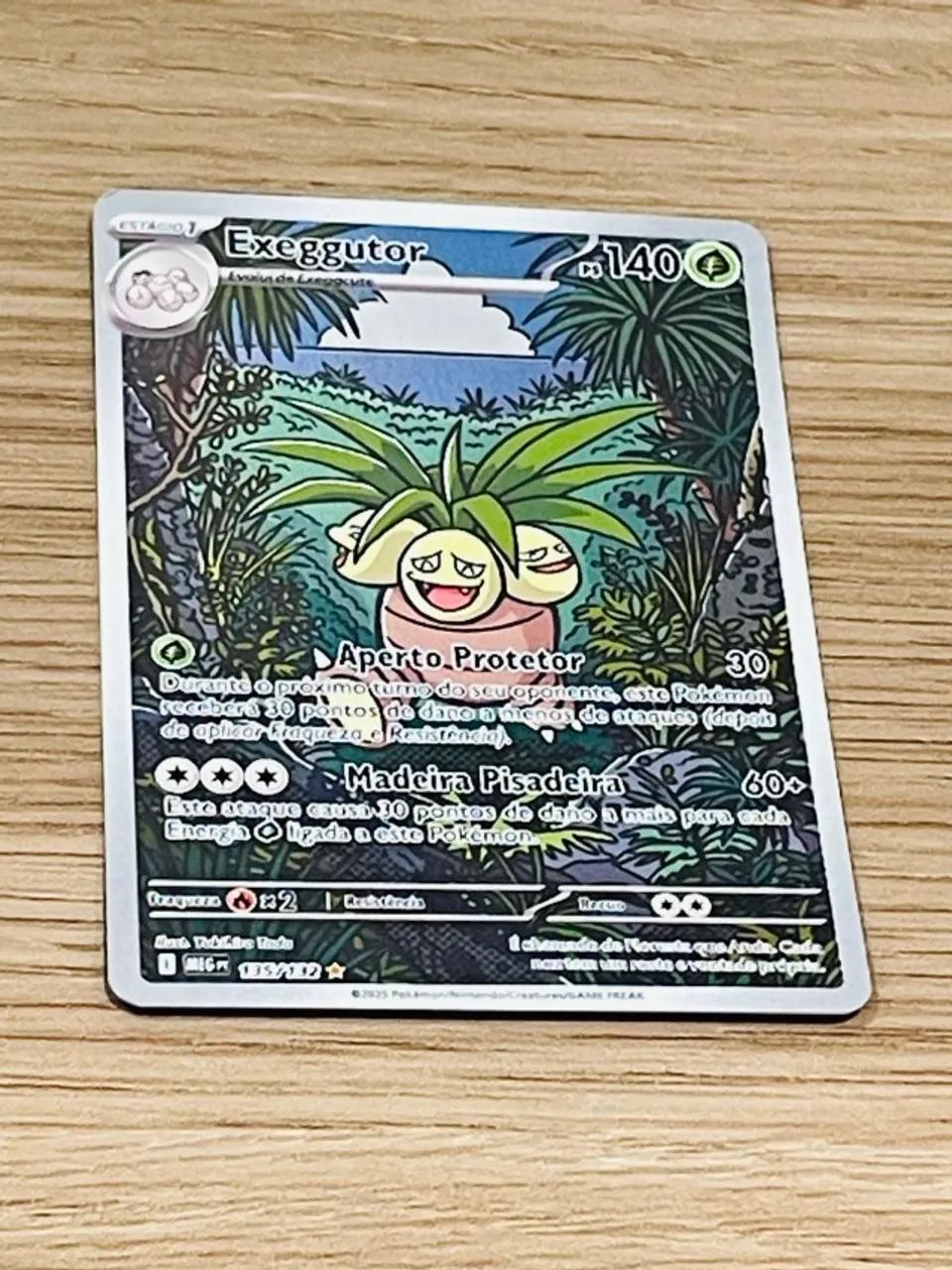 CARTA POKÉMON  Exeggutor (135/132)FOIL
