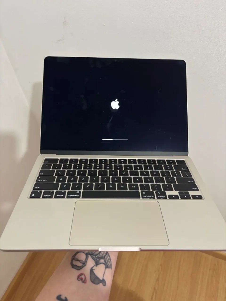 Macbook air M3 8gb 256 2024 - Foto 2