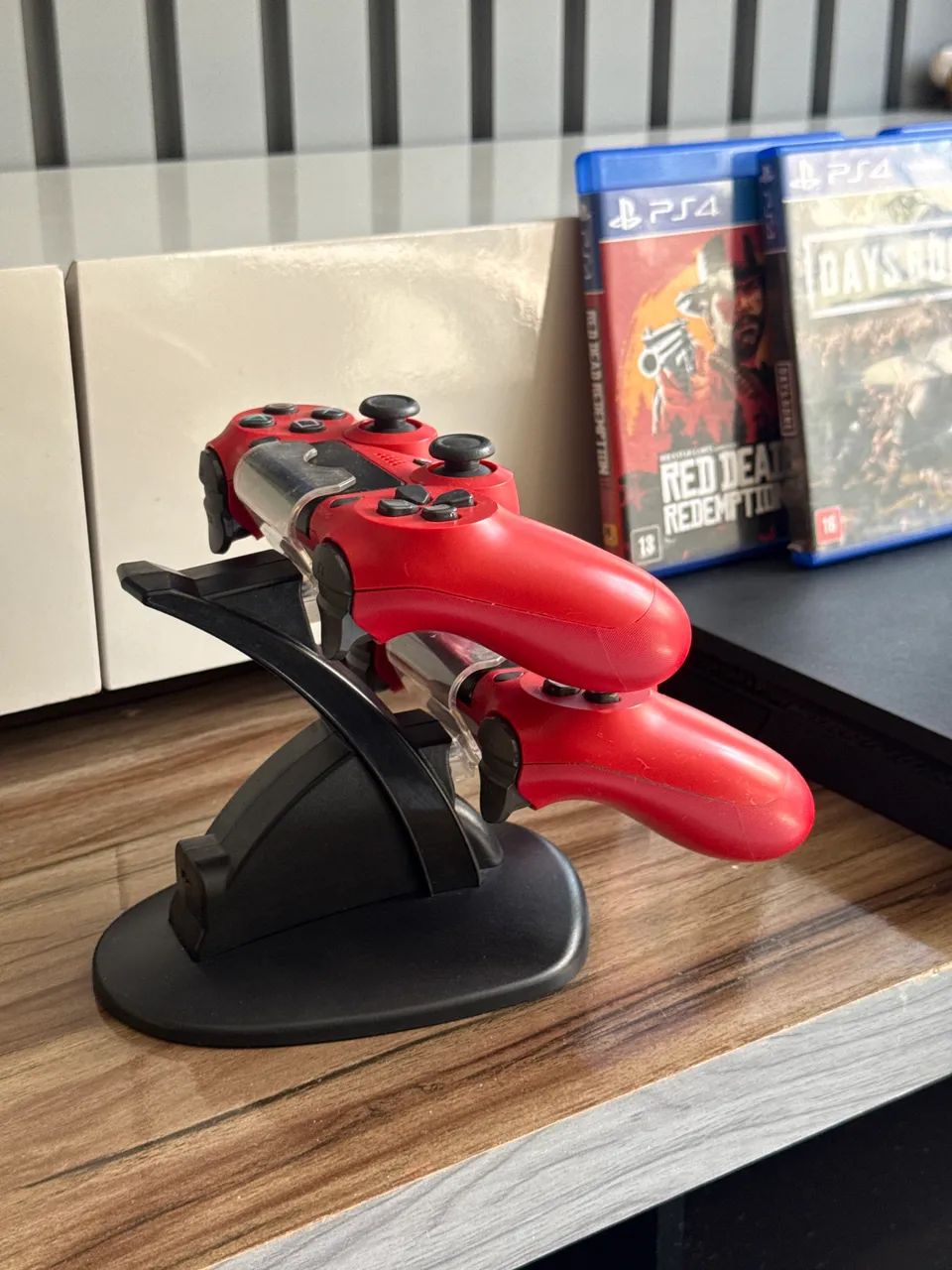 Ps4 + 3 jogos + Acessório  e Jogos - Foto 4