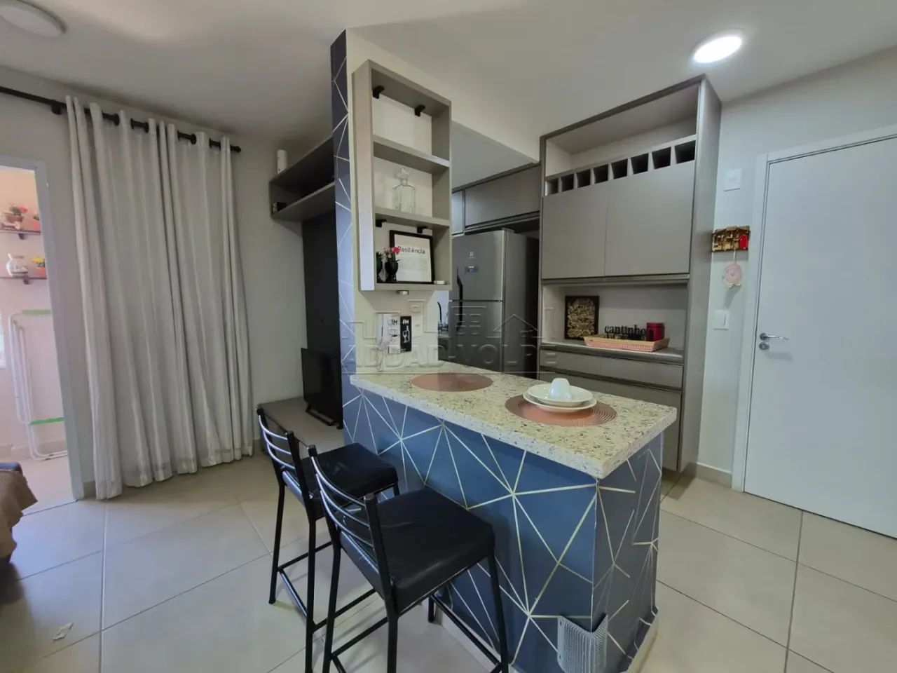 Apartamento Edifício Donatella 2 dormitórios mobiliado para locação - Foto 2