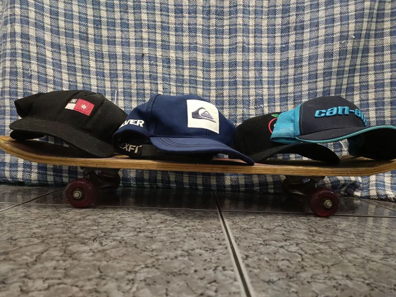 Skate Retro + 6 bonés retro . - Foto 4
