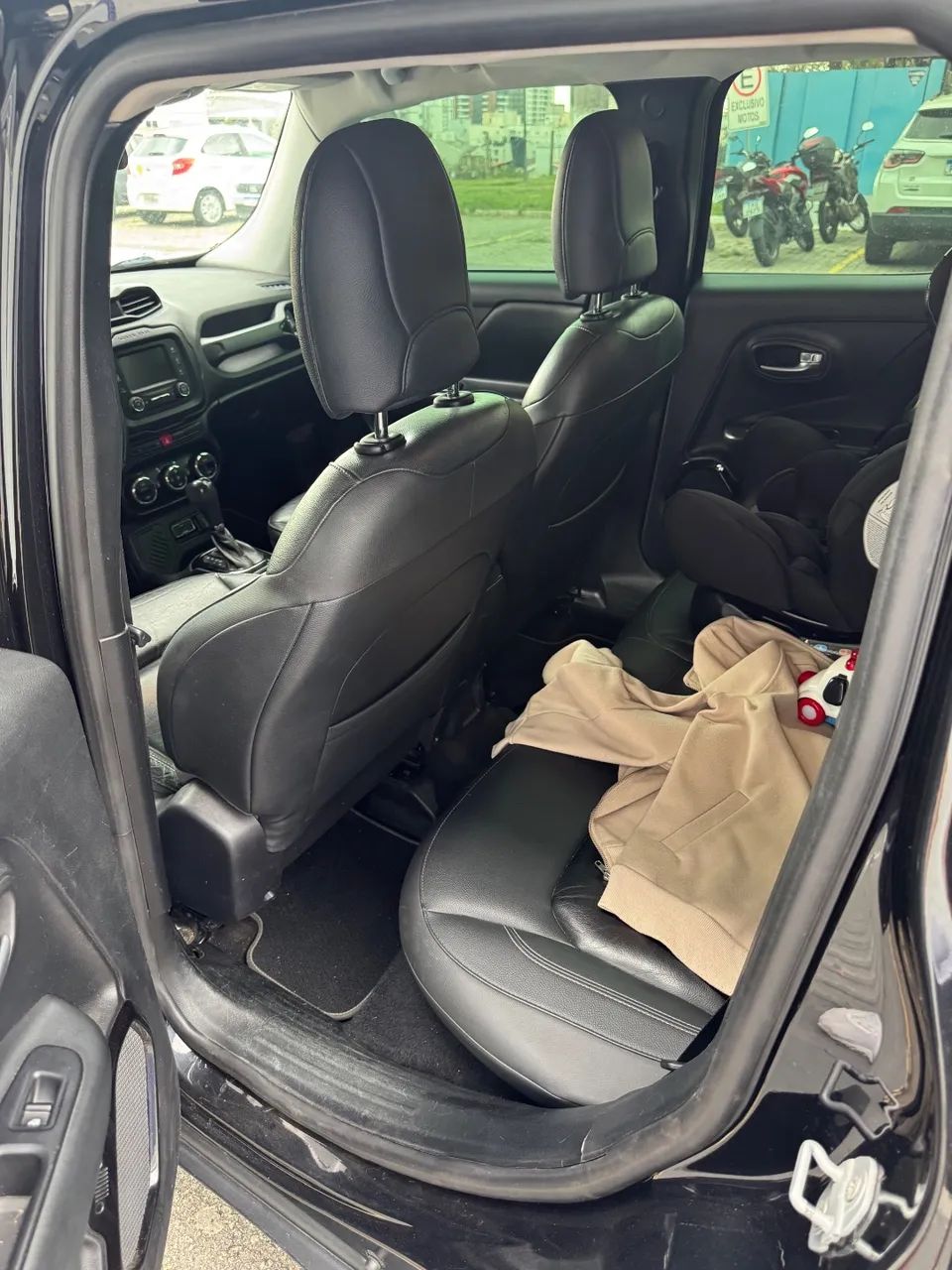 Jeep Renegade Night Eagle 1.8 4X2 Flex Aut. 2018 - Foto 5