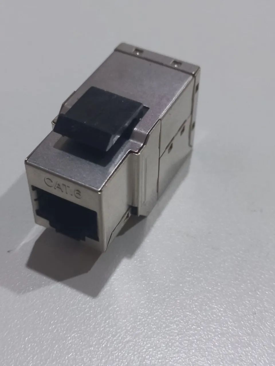 Conectores Fêmea / Fêmea RJ45 CAT-6 blindado;