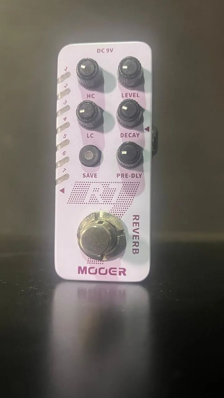 Vendo pedal Mooer R7