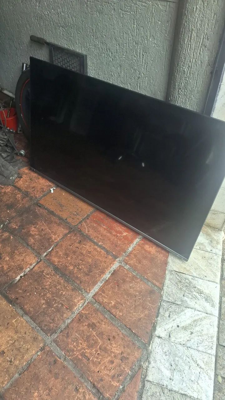 TV Philco 50 polegadas com defeito na tela 