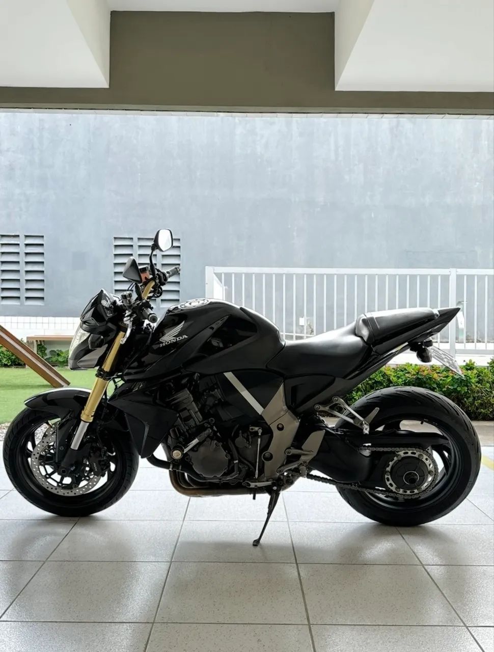 Cb1000r em perfeito estado  - Foto 3