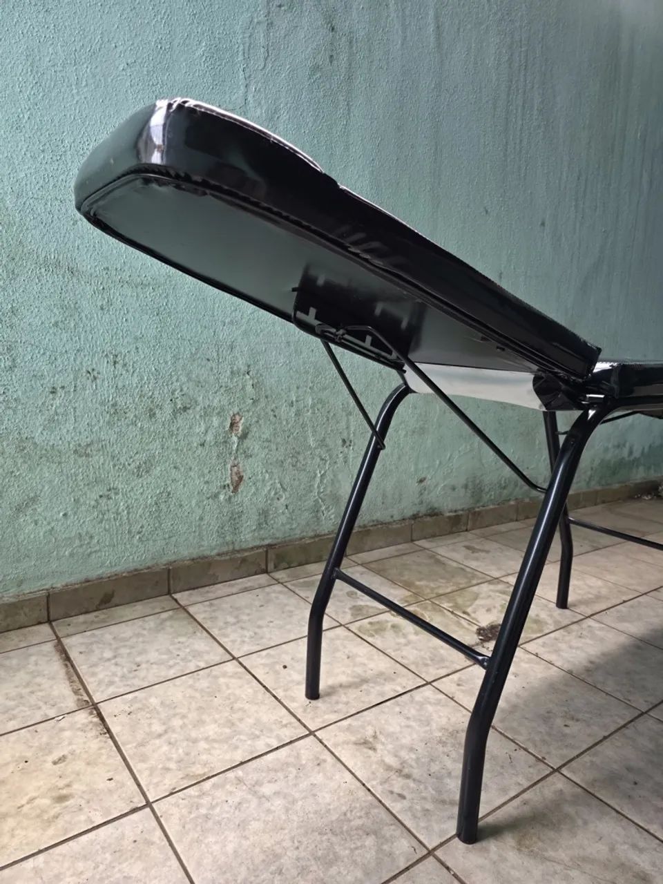 Maca de estética preta com cadeira - Foto 4