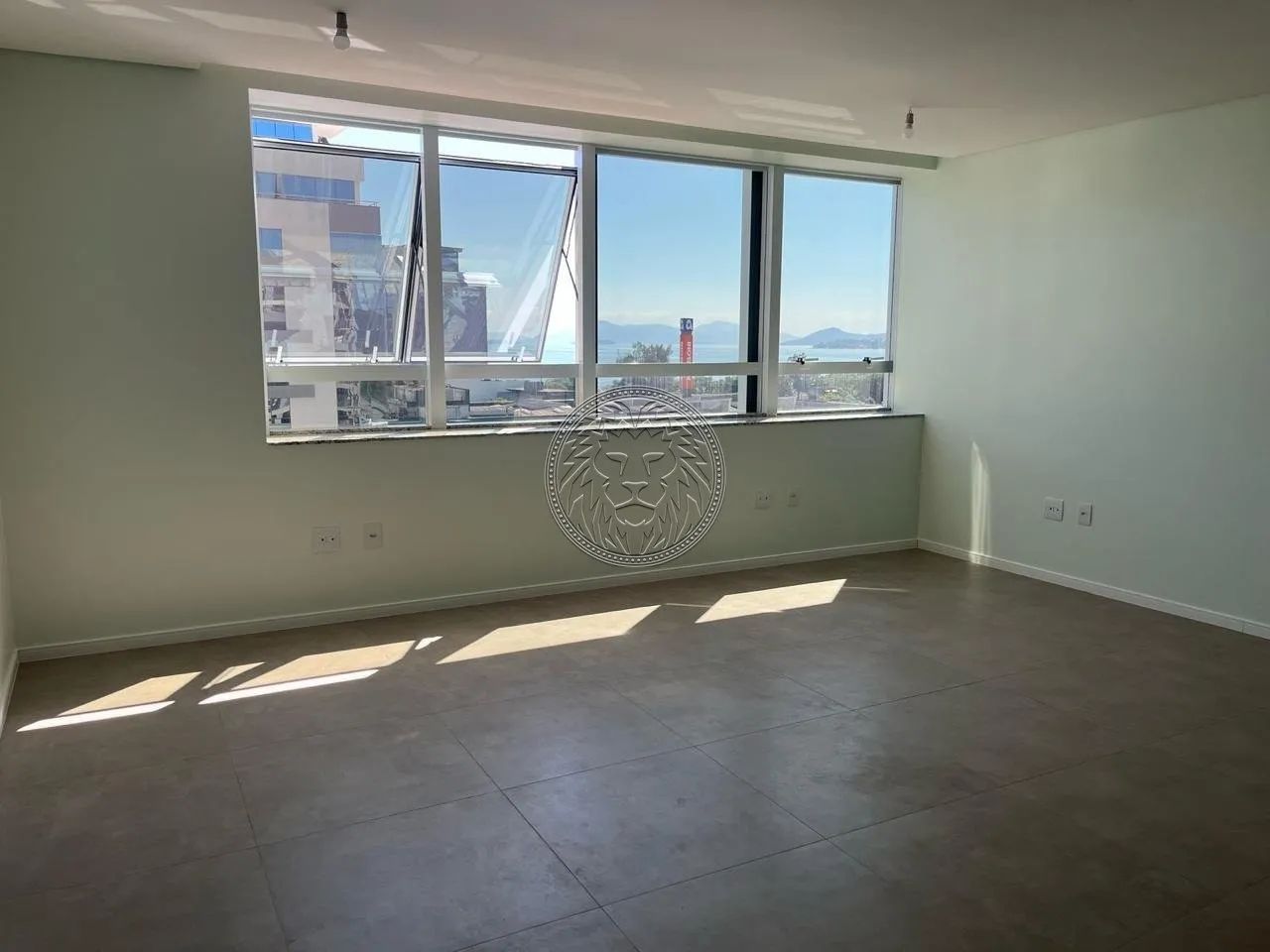 Sala comercial de 38,00m² no EdifícioBlue Diamond Business - AGRONOMICA
