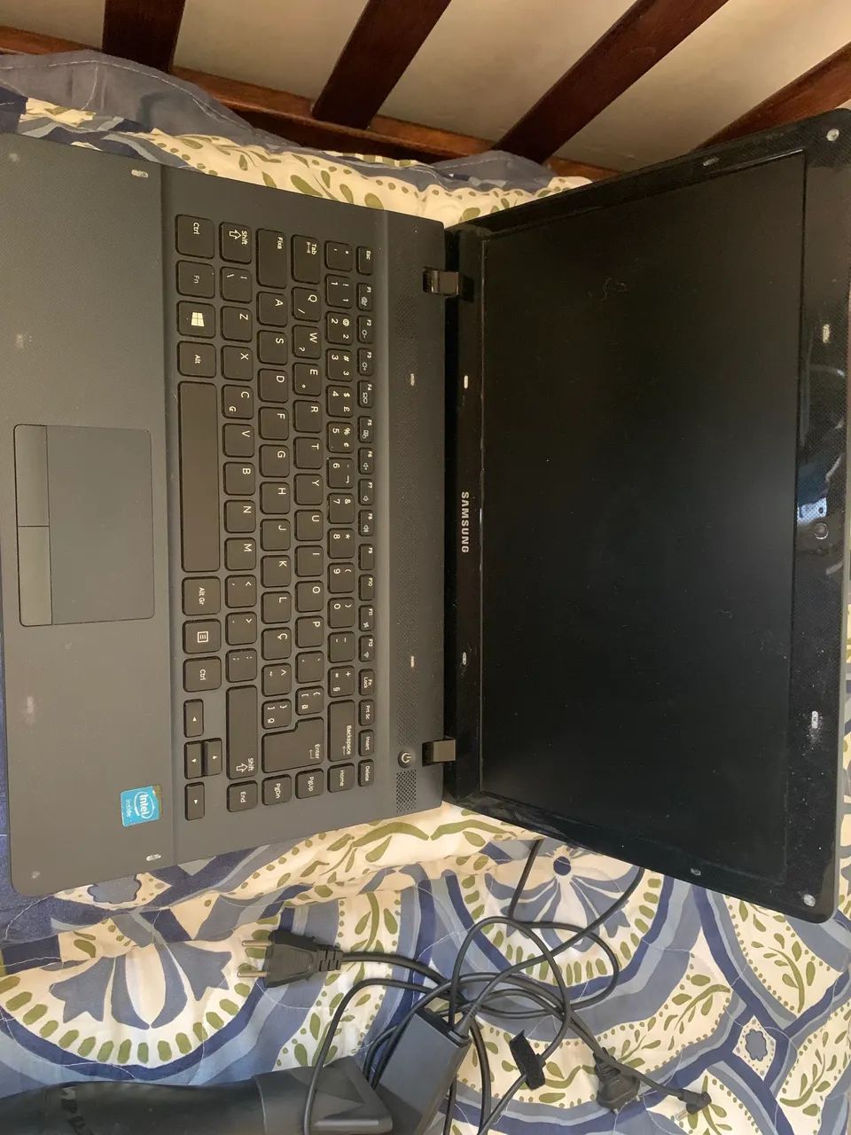 Notebook Samsung ligando normal ( só está lento ) - Foto 3