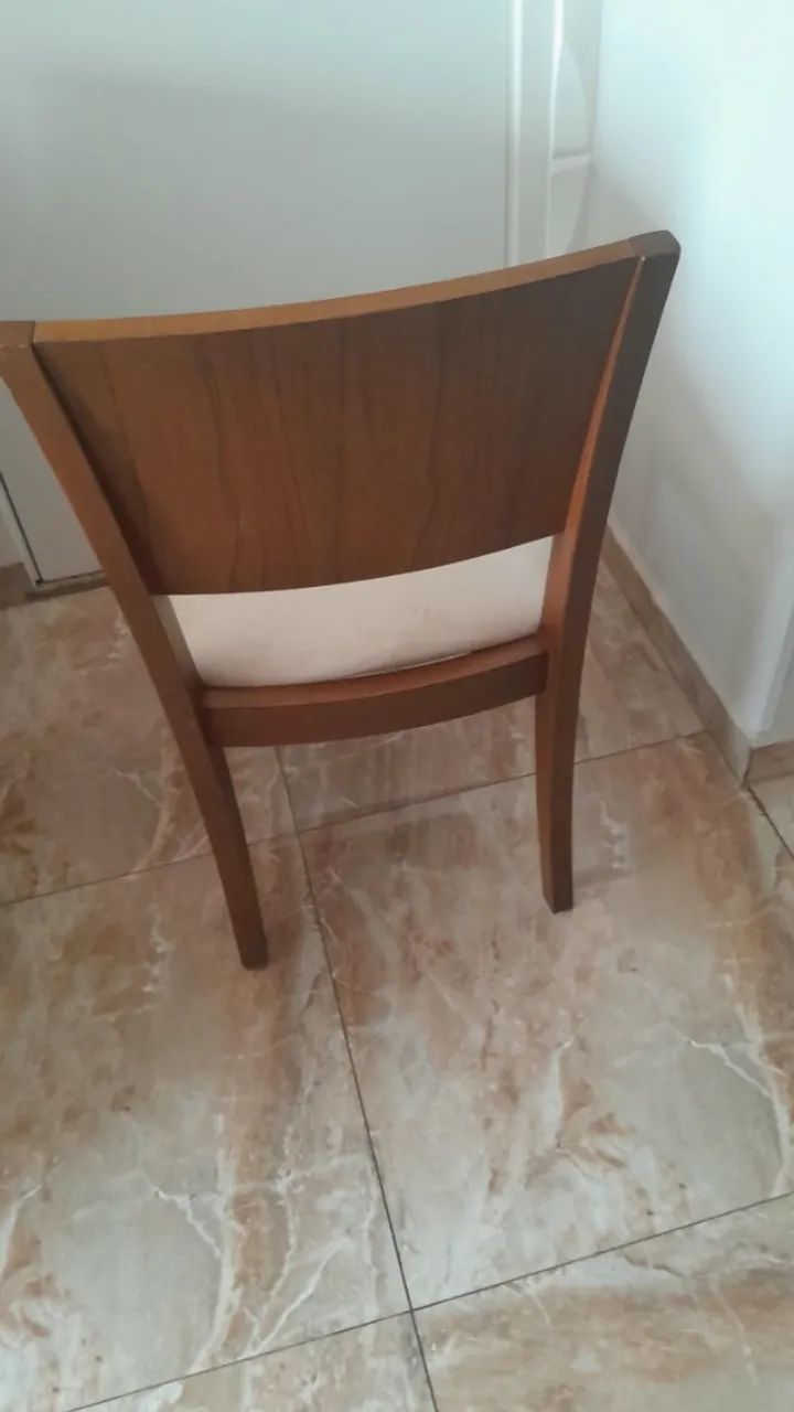 MESA COM 5 CADEIRAS MADEIRA MACIÇA - Foto 5
