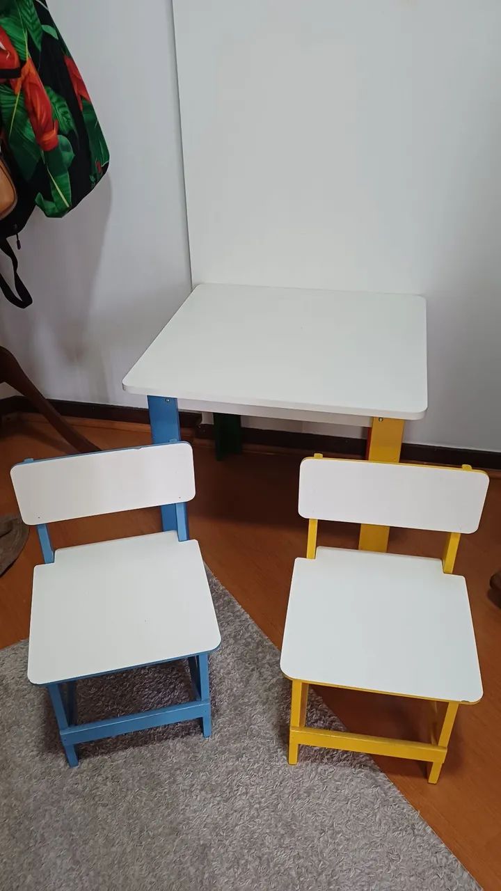 Mesa infantil madeira