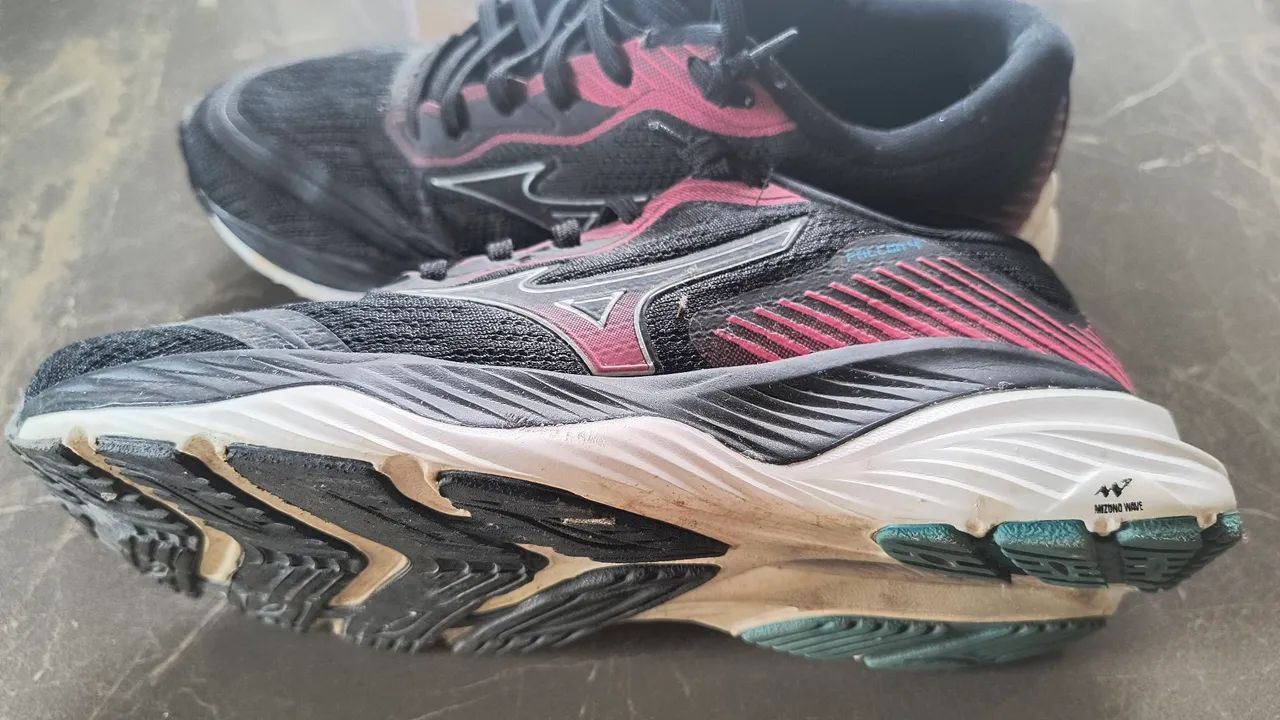 Tênis Mizuno Wave Falcon Preto e Rosa - Foto 3