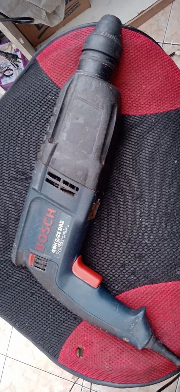 Martelete Bosch 127v