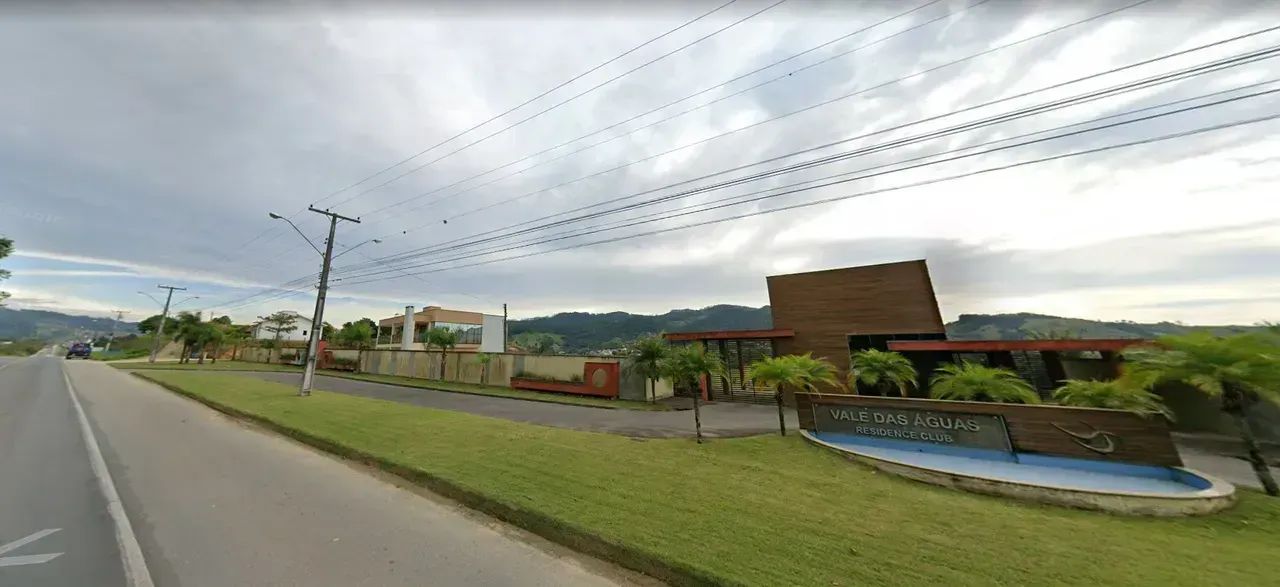 Condomínio fechado, terreno com 584m², parcelamento direto até 120x. Gravatal
