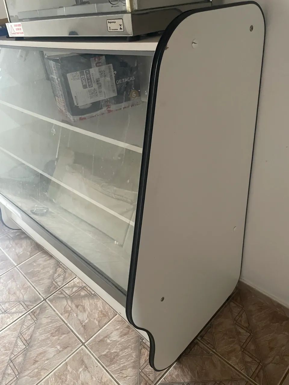 Balcão expositor para bolos e pães  - Foto 3