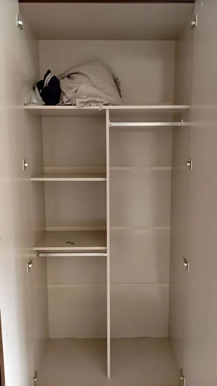 VENDO GUARDA ROUPA 6 PORTAS