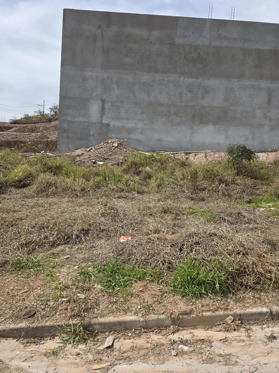 TERRENO EM PERUS A VENDA ..